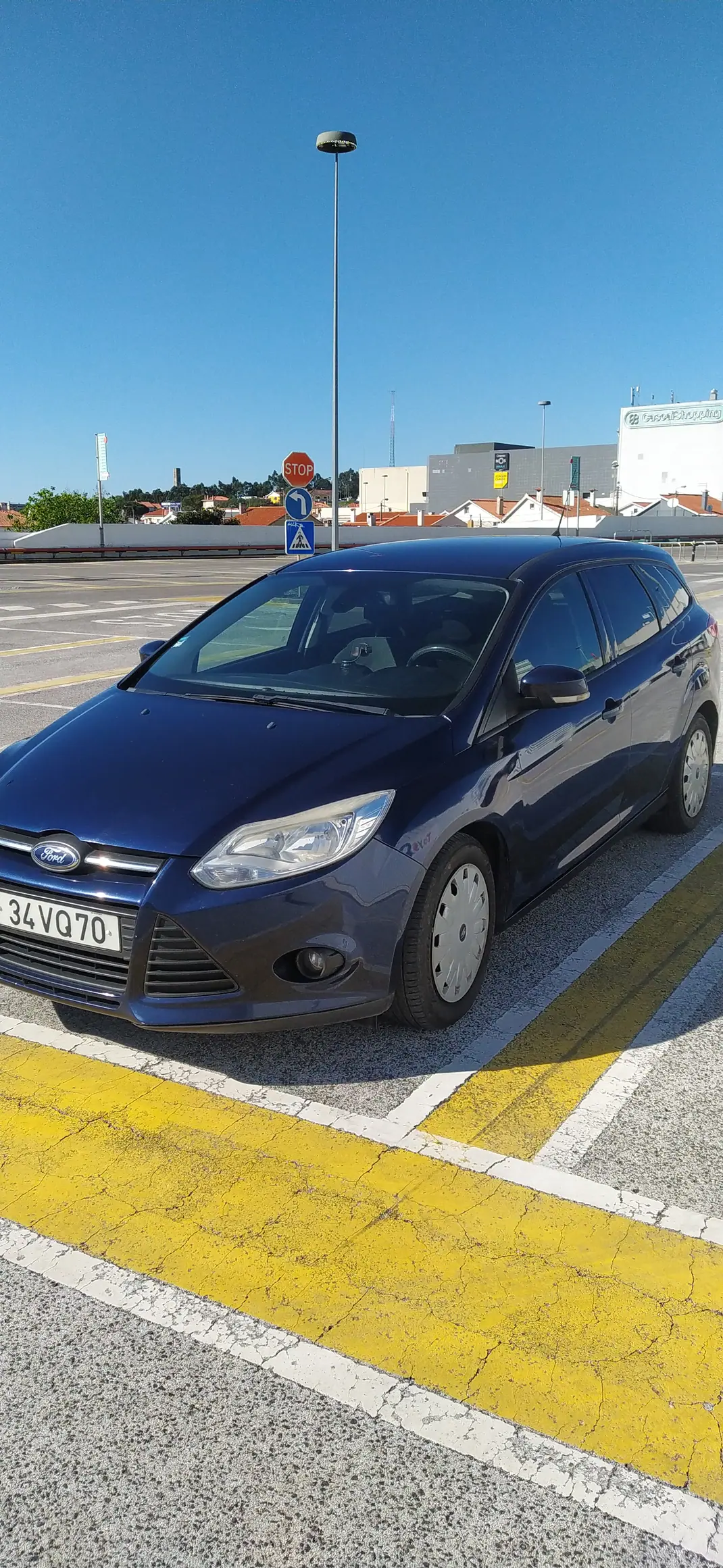 Ford Focus SW 2013 - 5250 EUR, 238000 km - AUTO.MOTO.pt - 238000km - foto 1 de 6