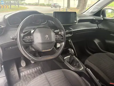 Peugeot 208 2022 - 12800 EUR, 71234 km - AUTO.MOTO.pt - 71234km - foto 16 de 25