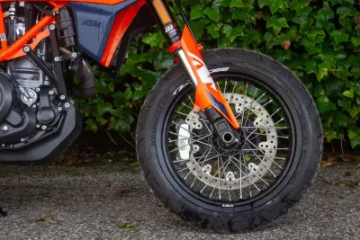 KTM 690 Enduro R 2023 - 10500 EUR, 7700 km - AUTO.MOTO.pt - 7700km - foto 7 de 11