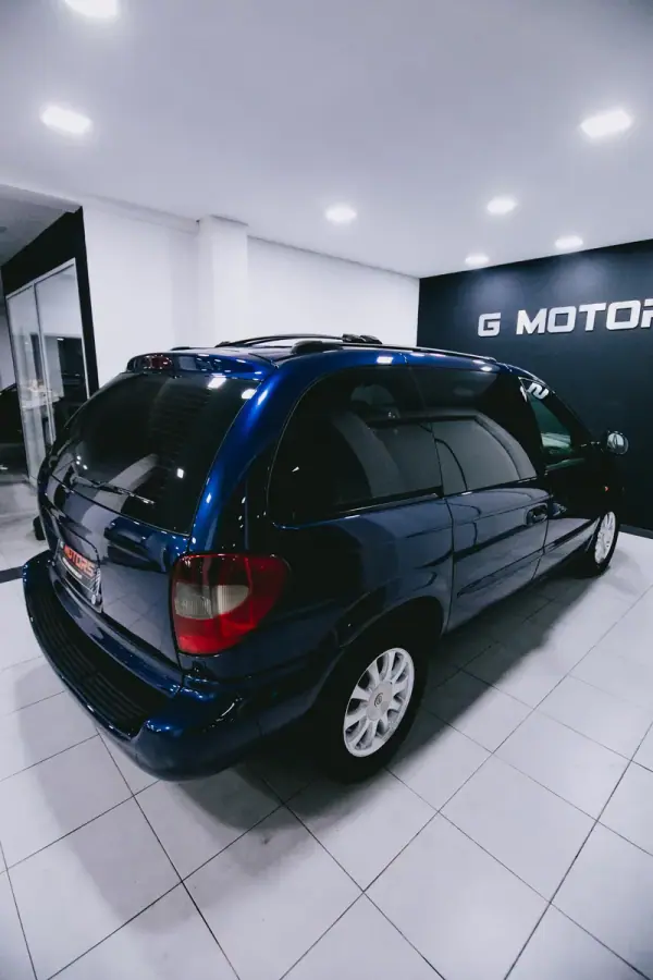 Chrysler Grand Voyager 2003 - 5900 EUR, 350000 km - AUTO.MOTO.pt - 350000km - foto 27 de 46