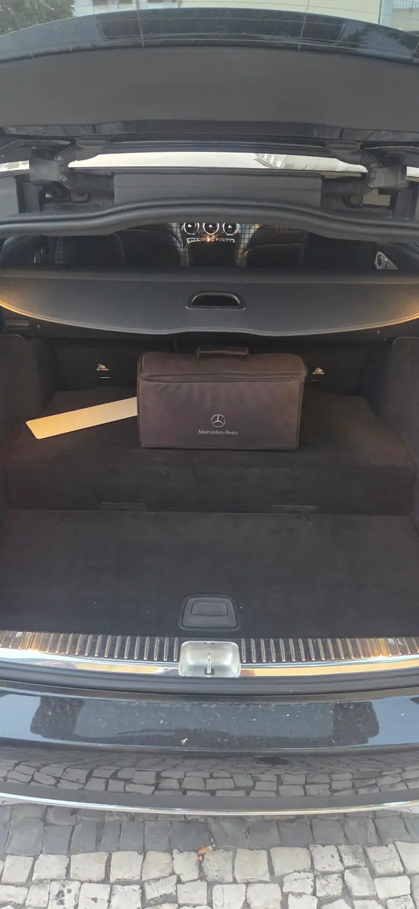 Mercedes-Benz C 300 2020 - 23400 EUR, 186000 km - AUTO.MOTO.pt - 186000km - foto 4 de 14