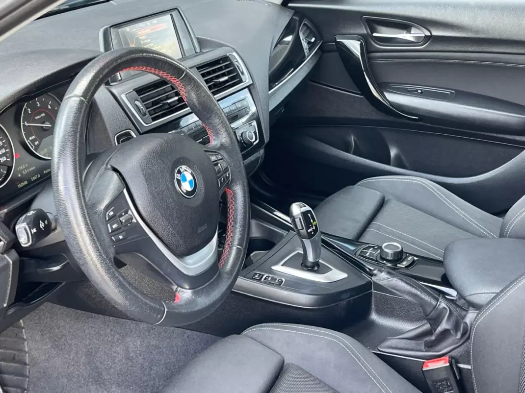 BMW 116 2017 - 15900 EUR, 153200 km - AUTO.MOTO.pt - 153200km - foto 5 de 14