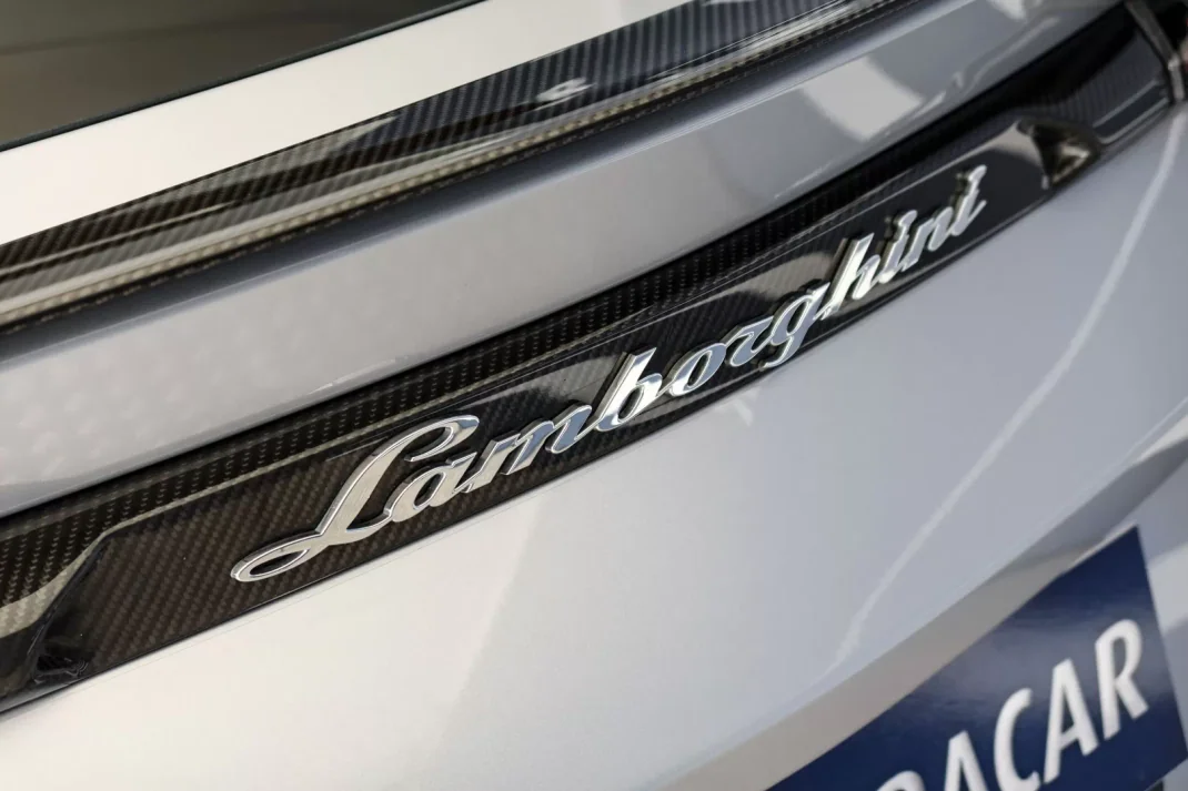 Lamborghini Urus 2020 - 298500 EUR, 60101 km - AUTO.MOTO.pt - 60101km - foto 6 de 30