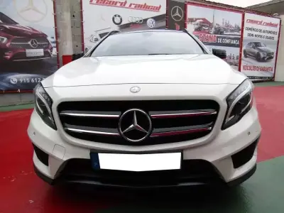Mercedes-Benz GLA 220 2015 - 24549 EUR, 156920 km - foto 4 de 15