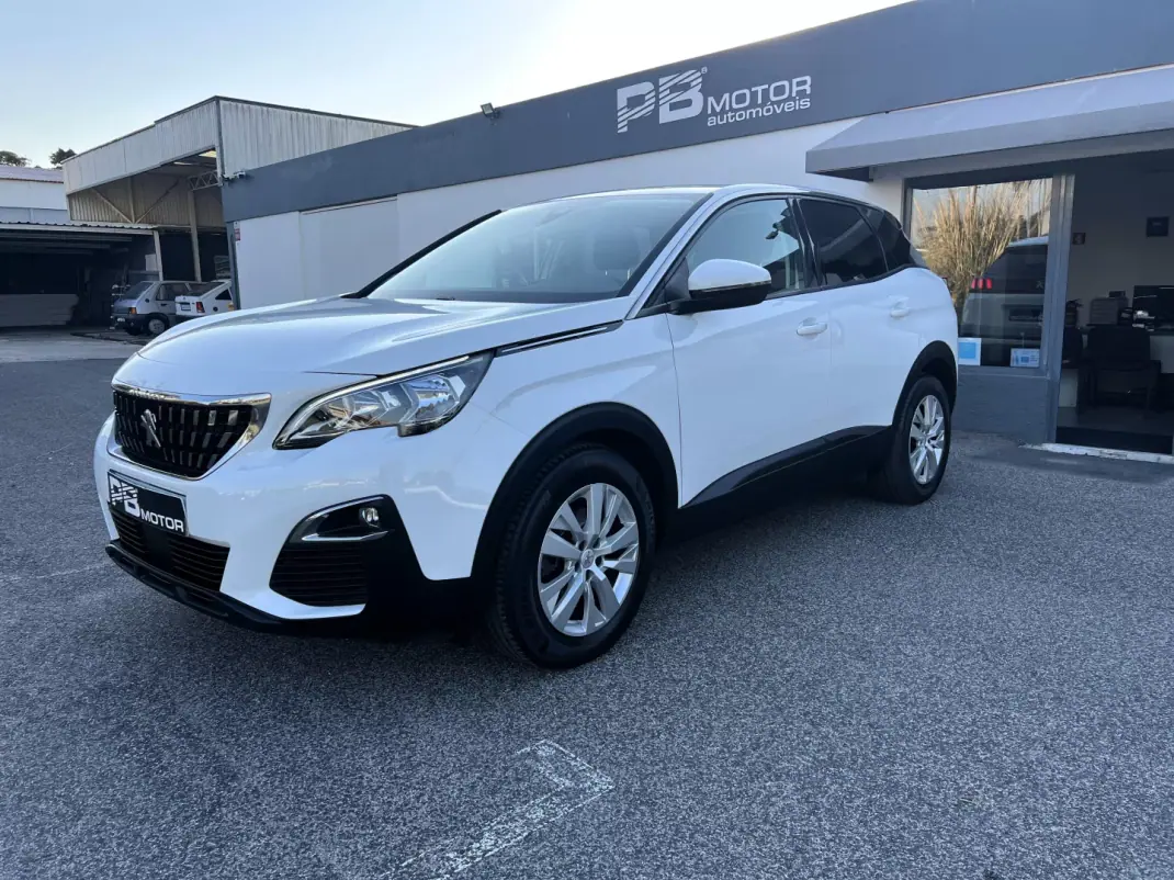 Peugeot 3008 2018 - 17499 EUR, 128036 km - AUTO.MOTO.pt - 128036km - foto 1 de 12