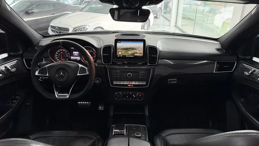 Mercedes-Benz GLE 63 AMG 2015 - 99990 EUR, 149475 km - AUTO.MOTO.pt - 149475km - foto 15 de 42