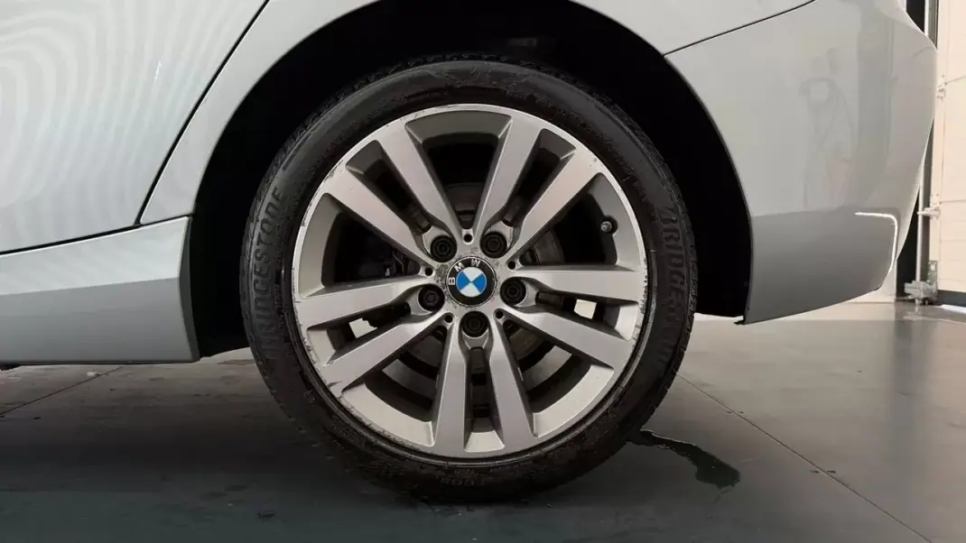 BMW 118 2016 - 16990 EUR, 140660 km - AUTO.MOTO.pt - 140660km - foto 32 de 32