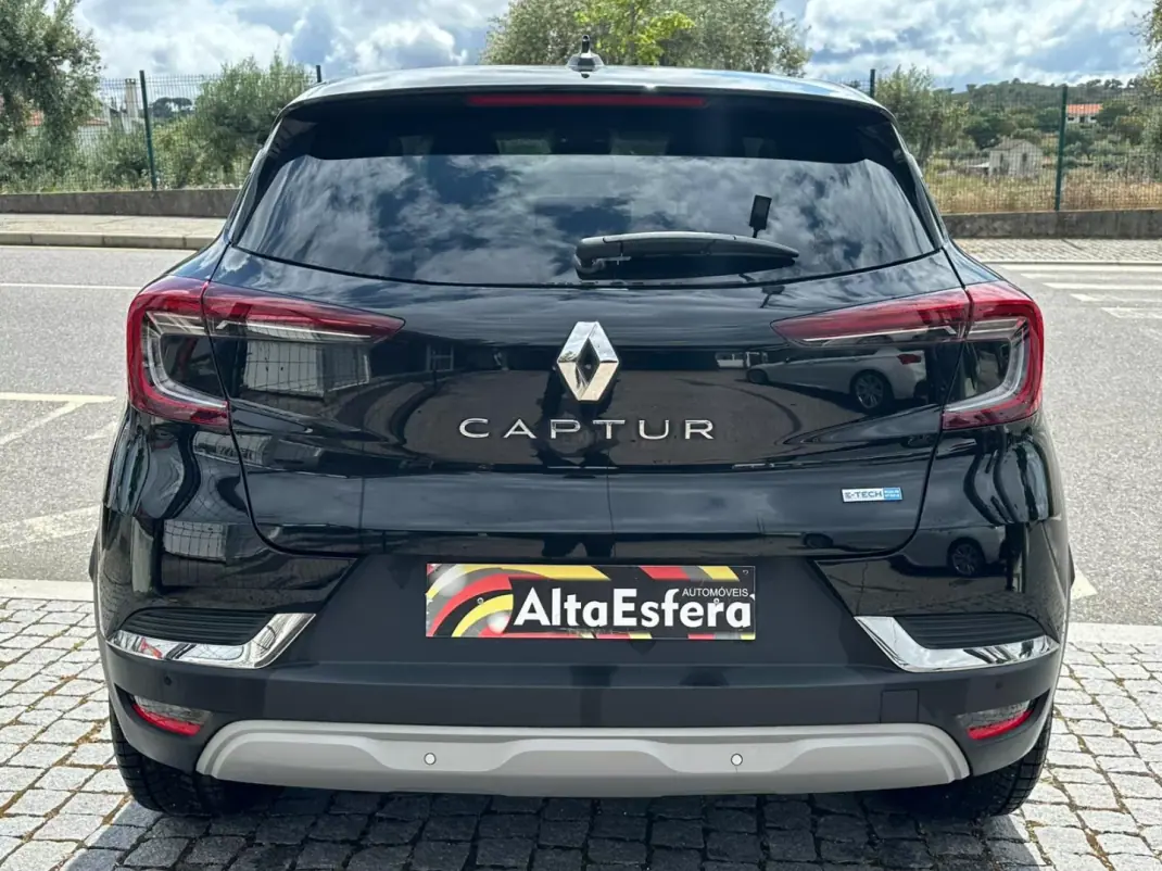 Renault Captur 2021 - 20900 EUR, 89427 km - AUTO.MOTO.pt - 89427km - foto 5 de 32