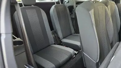 Peugeot 5008 2022 - 22950 EUR, 45050 km - 45050km - foto 23 de 26