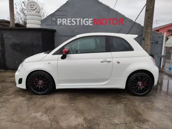 Fiat 500 2009 - 11900 EUR, 123000 km - AUTO.MOTO.pt - 123000km - foto 4 de 9