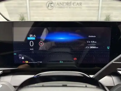 Renault Mégane E-Tech 2023 - 24950 EUR, 30503 km - AUTO.MOTO.pt - 30503km - foto 42 de 45