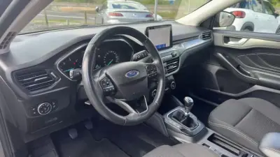 Ford Focus SW 2020 - 13800 EUR, 134000 km - AUTO.MOTO.pt - 134000km - foto 25 de 26