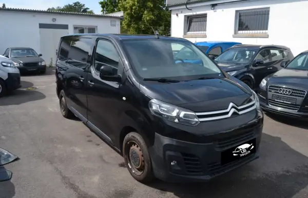 Citroën Jumpy 2015 - 9000 EUR, 159000 km - AUTO.MOTO.pt - 159000km - foto 2 de 11