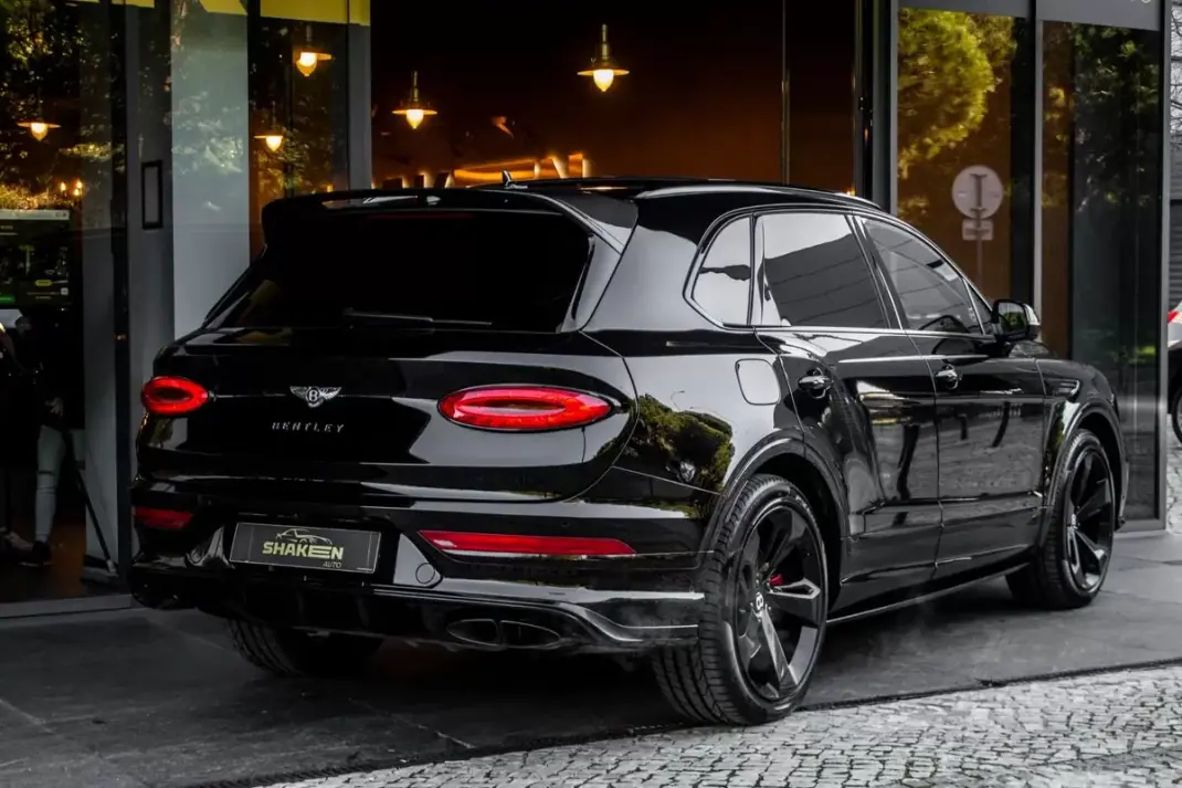 Bentley Bentayga 2022 - 230000 EUR, 70942 km - AUTO.MOTO.pt - 70942km - foto 4 de 57