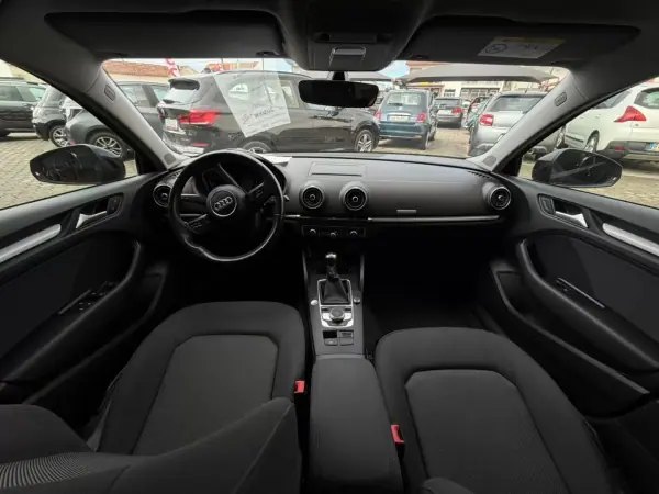 Audi A3 Limousine 2017 - 20500 EUR, 61500 km - AUTO.MOTO.pt - 61500km - foto 16 de 21