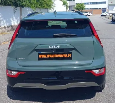 Kia e-Niro 2024 - 27990 EUR, 77660 km - AUTO.MOTO.pt - 77660km - foto 8 de 19