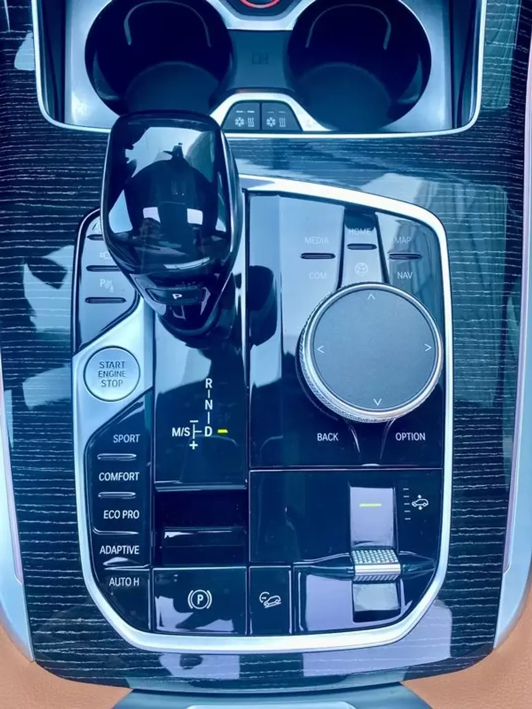 BMW X7 2021 - 84900 EUR, 69000 km - AUTO.MOTO.pt - 69000km - foto 26 de 49