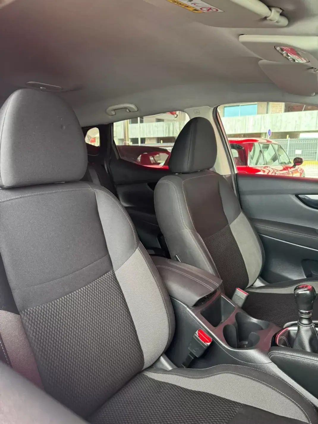 Nissan Qashqai 2018 - 18500 EUR, 118088 km - AUTO.MOTO.pt - 118088km - foto 11 de 16