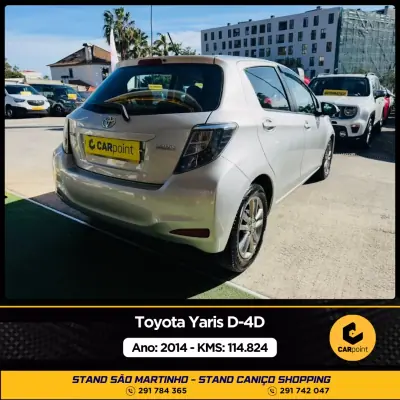 Toyota Yaris 2014 - 15900 EUR, 114824 km - AUTO.MOTO.pt - 114824km - foto 4 de 10