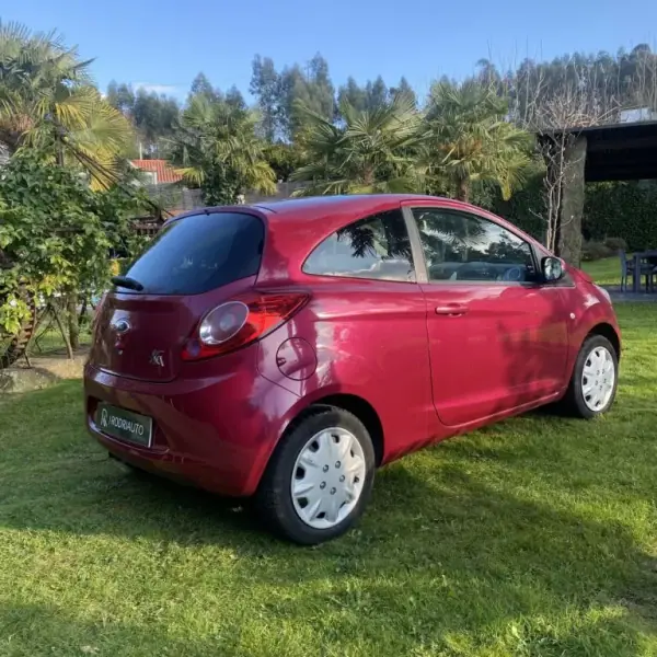 Ford KA 2013 - 7990 EUR, 129000 km - AUTO.MOTO.pt - 129000km - foto 5 de 22