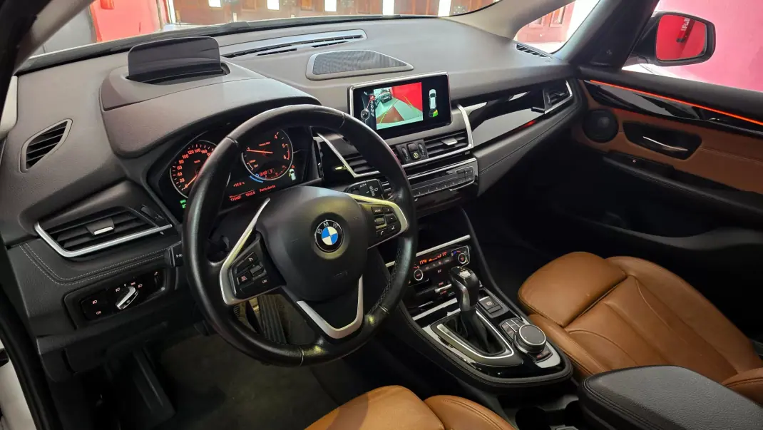BMW 216 Active Tourer 2017 - 16990 EUR, 118407 km - AUTO.MOTO.pt - 118407km - foto 21 de 72