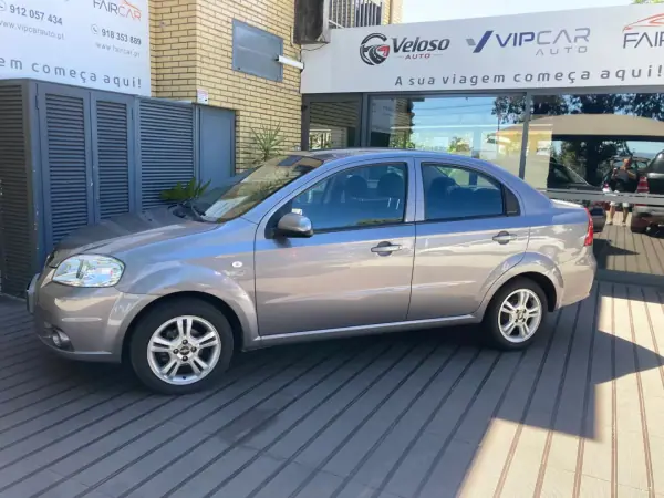 Chevrolet Aveo 2010 - 6250 EUR, 130160 km - AUTO.MOTO.pt - 130160km - foto 6 de 22
