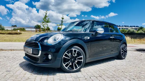 MINI 3 Portas 2017 - 14990 EUR, 95000 km - AUTO.MOTO.pt - 95000km - foto 5 de 32