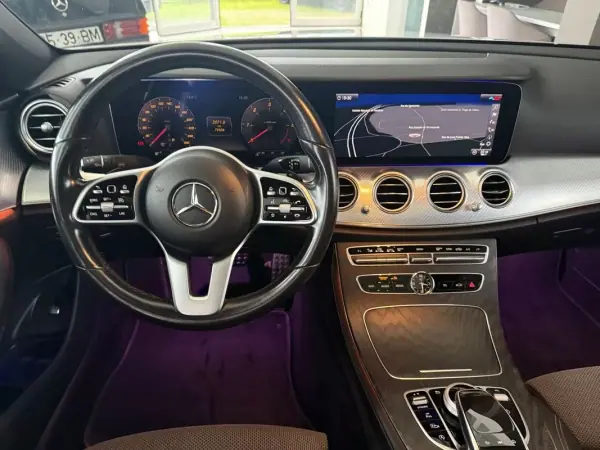 Mercedes-Benz E 220 2020 - 34990 EUR, 84701 km - AUTO.MOTO.pt - 84701km - foto 12 de 29