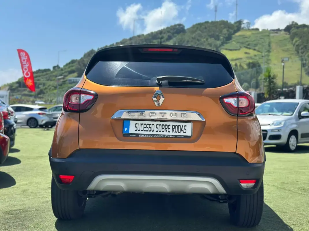 Renault Captur 2019 - 17990 EUR, 55017 km - 55017km - foto 3 de 16