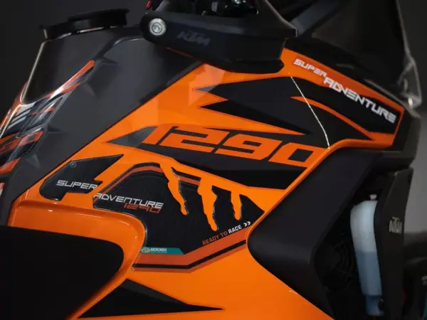KTM 1190 RC8 R Race Spec 2022 - 16490 EUR, 19000 km - AUTO.MOTO.pt - 19000km - foto 7 de 12