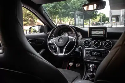 Mercedes-Benz A 180 2013 - 13990 EUR, 273379 km - AUTO.MOTO.pt - 273379km - foto 30 de 36