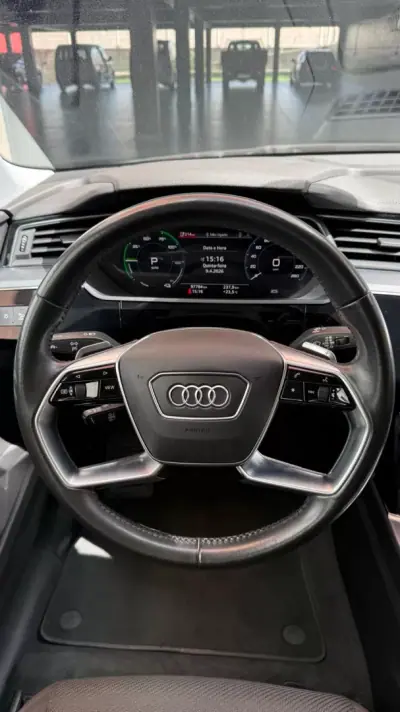 Audi e-tron 2020 - 27500 EUR, 90120 km - AUTO.MOTO.pt - 90120km - foto 17 de 17