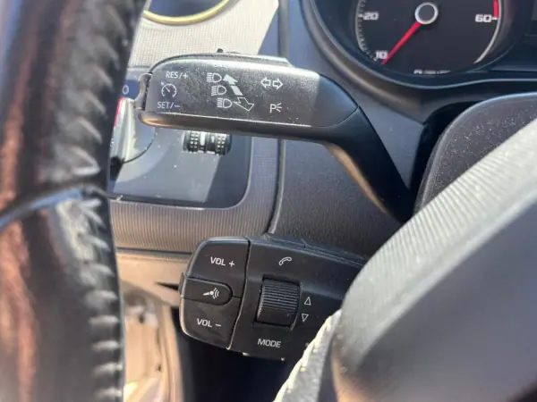 SEAT Ibiza ST 2013 - 6500 EUR, 205000 km - AUTO.MOTO.pt - 205000km - foto 7 de 21
