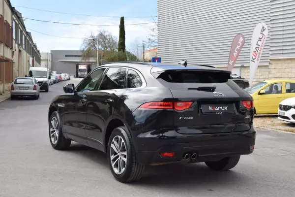 Jaguar F-Pace 2017 - 22500 EUR, 145545 km - AUTO.MOTO.pt - 145545km - foto 21 de 57