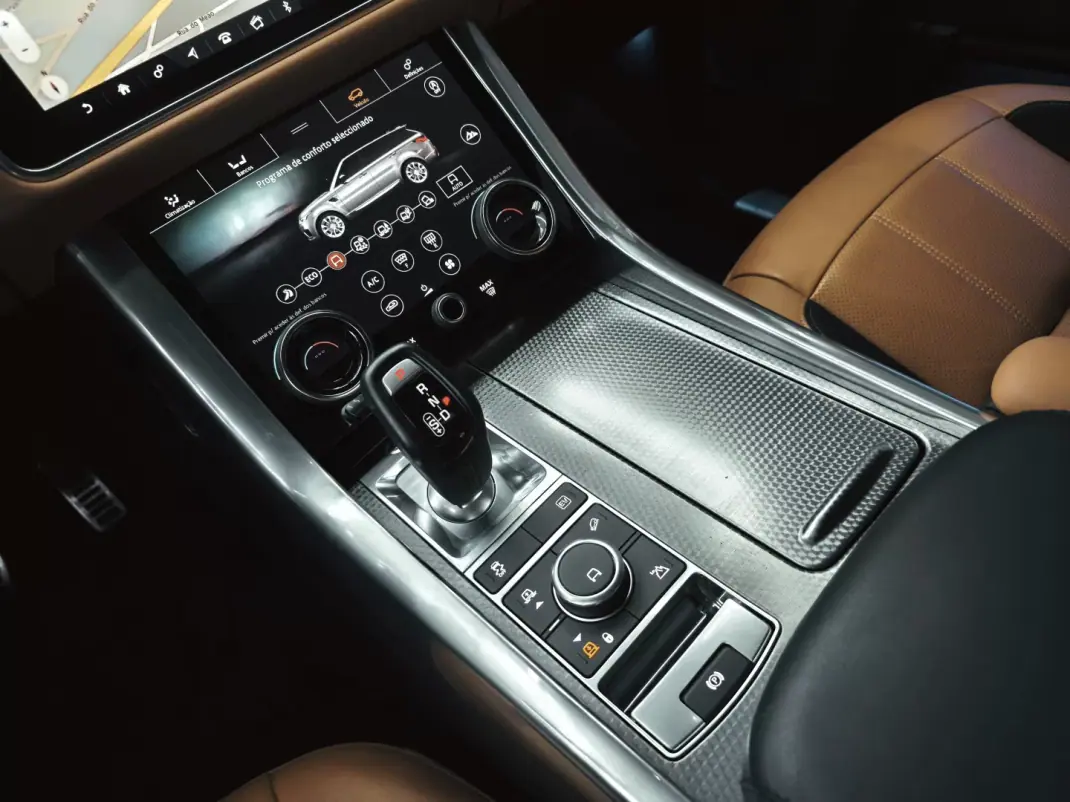 Land Rover Range Rover Sport 2020 - 49950 EUR, 181969 km - AUTO.MOTO.pt - 181969km - foto 47 de 59