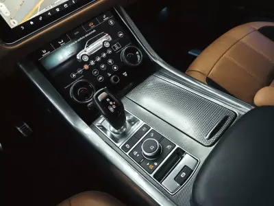 Land Rover Range Rover Sport 2020 - 49950 EUR, 181969 km - AUTO.MOTO.pt - 181969km - foto 47 de 59