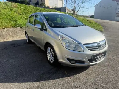 Opel Corsa 2010 - 5100 EUR, 183000 km - AUTO.MOTO.pt - 183000km - foto 3 de 23