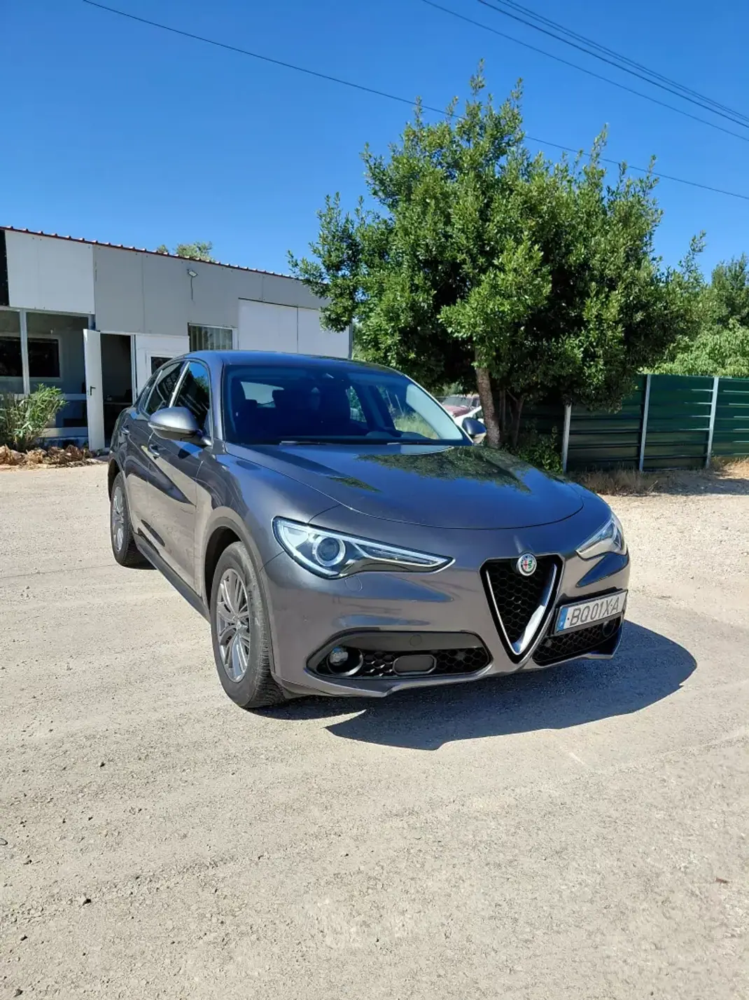 Alfa Romeo Stelvio 2018 - 24900 EUR, 160000 km - 160000km - foto 2 de 14