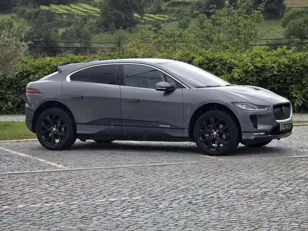 Jaguar I-Pace 2020 - 27999 EUR, 93000 km - AUTO.MOTO.pt - 93000km - foto 6 de 28