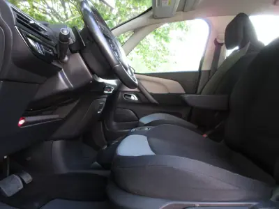 Citroën C4 Grand Picasso 2014 - 11490 EUR, 185000 km - AUTO.MOTO.pt - 185000km - foto 22 de 60