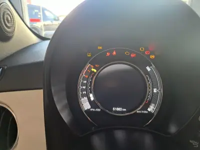 Fiat 500 2024 - 12990 EUR, 51700 km - 51700km - foto 9 de 16
