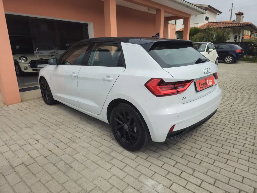 Audi A1 Sportback 2019 - 17990 EUR, 108000 km - AUTO.MOTO.pt - 108000km - foto 6 de 12