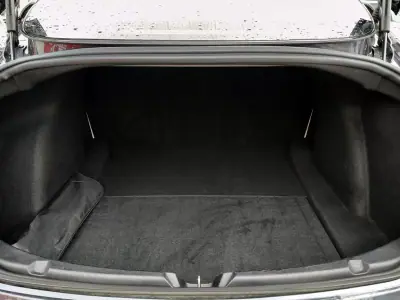 Tesla Model 3 2020 - 30400 EUR, 105371 km - AUTO.MOTO.pt - 105371km - foto 4 de 26