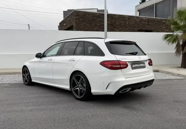 Mercedes-Benz C 220 2017 - 27900 EUR, 81867 km - AUTO.MOTO.pt - 81867km - foto 3 de 29