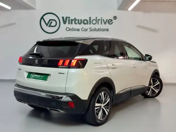 Peugeot 3008 2017 - 16950 EUR, 129000 km - AUTO.MOTO.pt - 129000km - foto 6 de 60