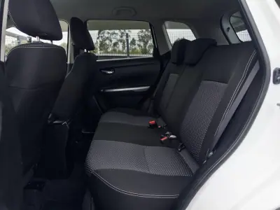 Suzuki Vitara 2019 - 15990 EUR, 77000 km - AUTO.MOTO.pt - 77000km - foto 29 de 32