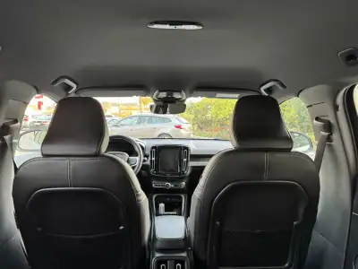 Volvo XC 40 2021 - 31500 EUR, 77000 km - AUTO.MOTO.pt - 77000km - foto 17 de 47