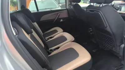 Citroën C4 Grand Picasso 2015 - 10900 EUR, 175000 km - AUTO.MOTO.pt - 175000km - foto 5 de 20