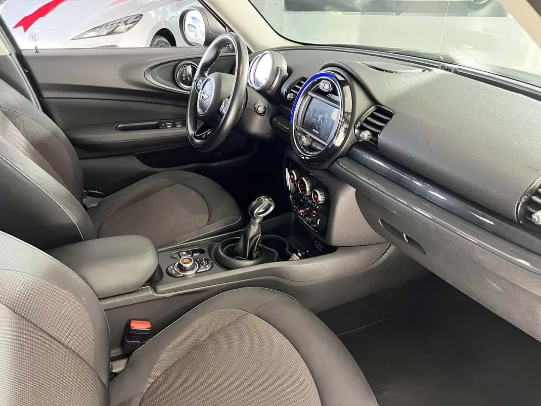 MINI Clubman 2018 - 16800 EUR, 122806 km - 122806km - foto 14 de 23