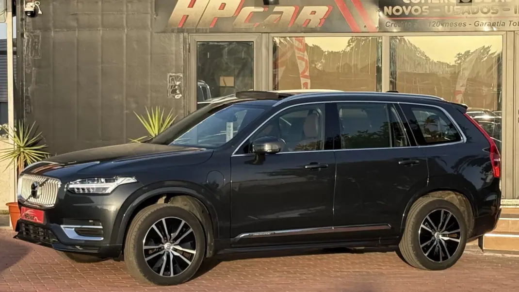 Volvo XC 90 2021 - 43990 EUR, 104000 km - AUTO.MOTO.pt - 104000km - foto 1 de 47